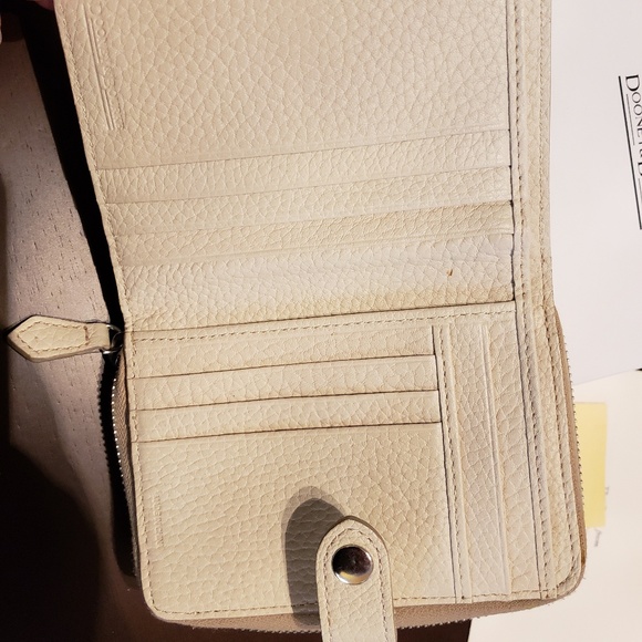 Dooney & Bourke All Weather Leather Wallet - Picture 4 of 5